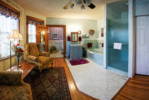 Picture of bathroom and sitting room.