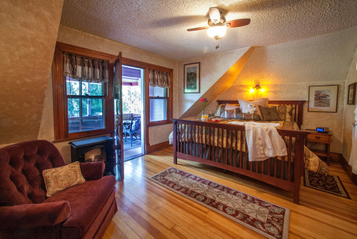 The Pikes Peak Suite