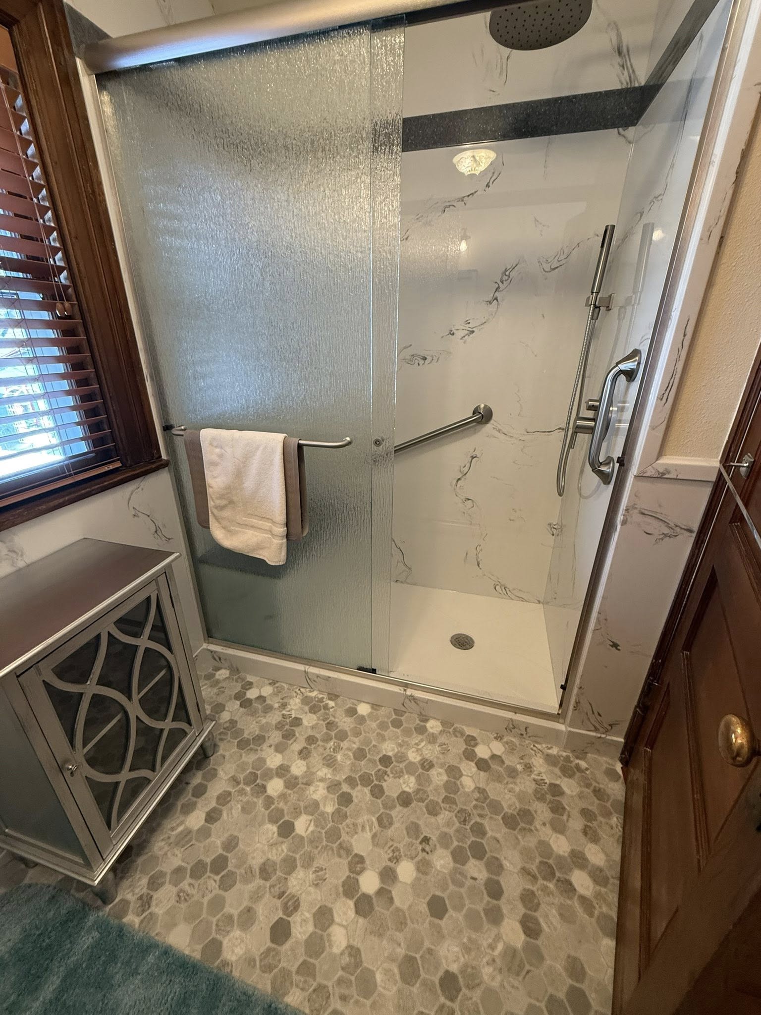 Pikes Peak suite bath shower at Holden House