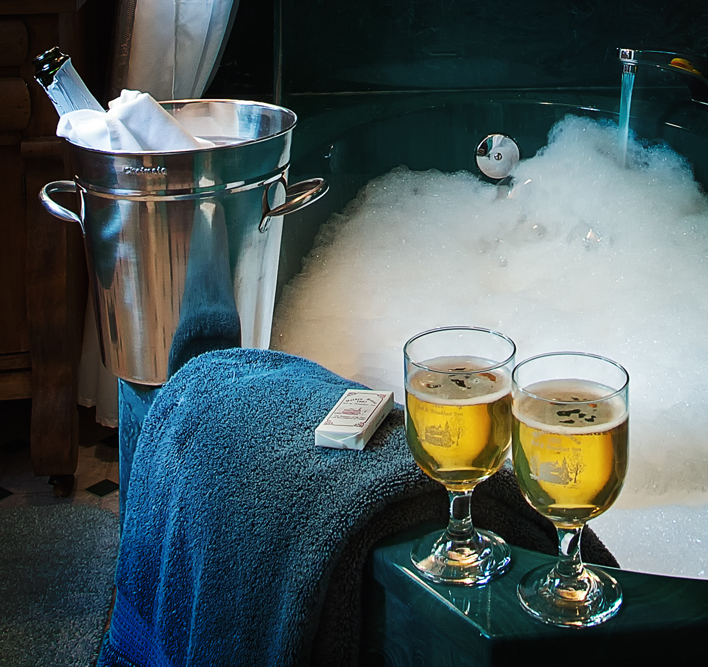 Romance packages are our speciality with all private baths