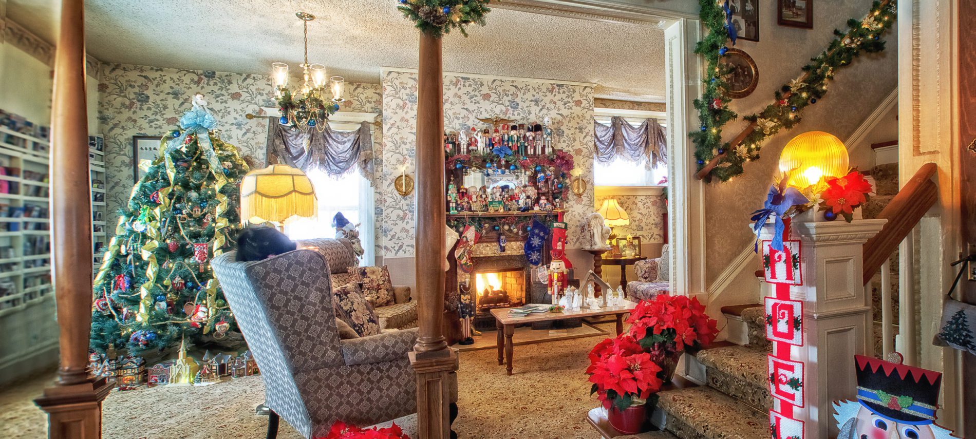 Holden House 1902 Bed & Breakfast Inn Christmas and Holiday